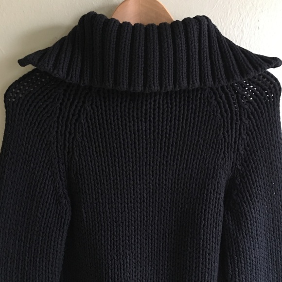 Rta Dom Sweater - Picture 7 of 8